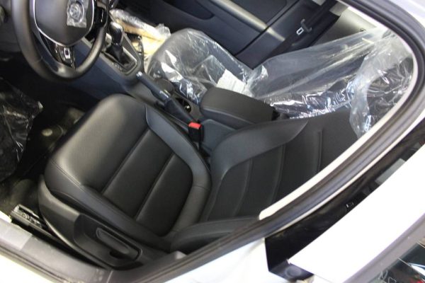 Scaune piele cu banchete VW Jetta facelift din 2017 la 0 km 2011-2018 - Dezmembrari Auto