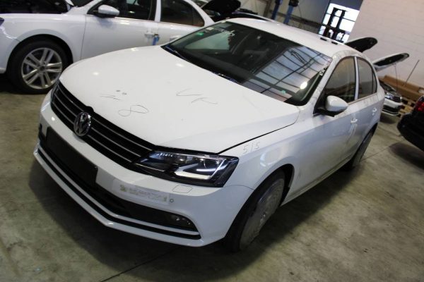 Scaune piele cu banchete VW Jetta facelift din 2017 la 0 km 2011-2018 - Dezmembrari Auto - imagine 3