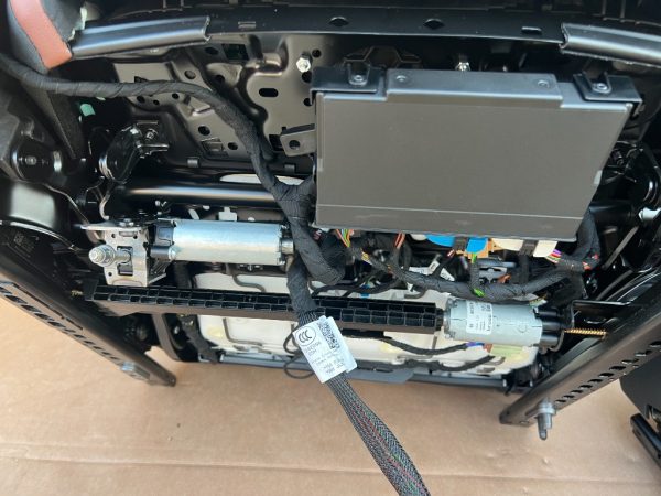 Scaune si banchete piele + alcantara VW ID.4 ID4 la 0 km - masaj si full electrice, memorie, incalzire - Dezmembrari Auto - imagine 8