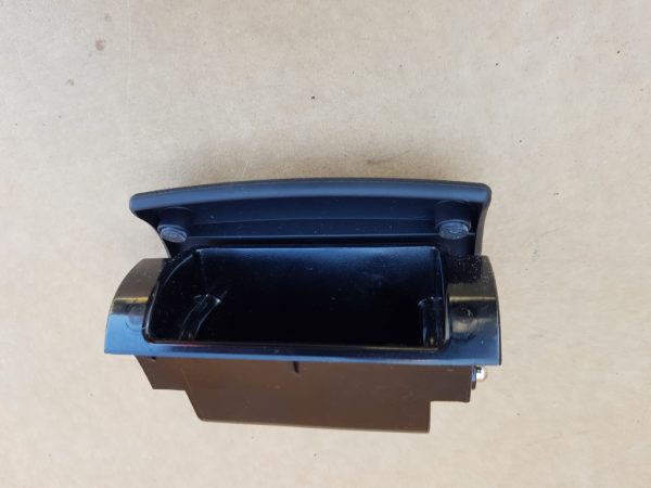 Scrumiera Audi A3 8P 8P0857961 8P0 857 961 - Dezmembrari Auto