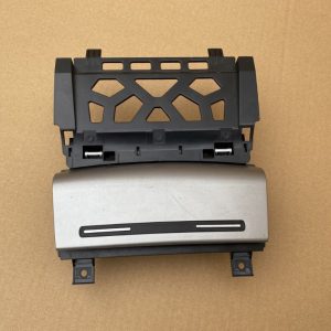 Scrumiera Audi A3 8P din 2009 - 2004 2005 2006 2007 2008 2010 2011 - Dezmembrari Auto