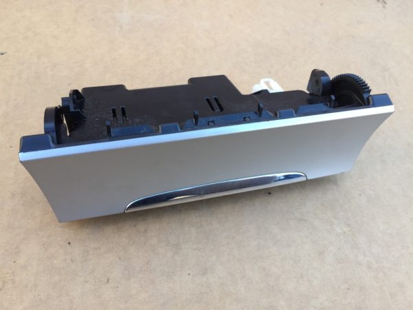 Scrumiera cu bricheta VW Passat b6 3C0 857 961 3C0857961 - Dezmembrari Auto