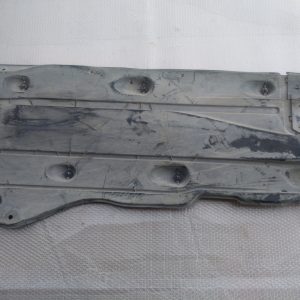 Scut lateral dreapta Audi A3 8V 2016 5Q0825202L 5Q0 825 202 L - Dezmembrari Auto