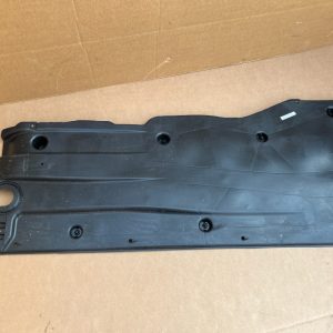 Scut lateral dreapta Audi A3 8Y din 2023 5WA825202H 5WA 825 202 H - Dezmembrari Auto