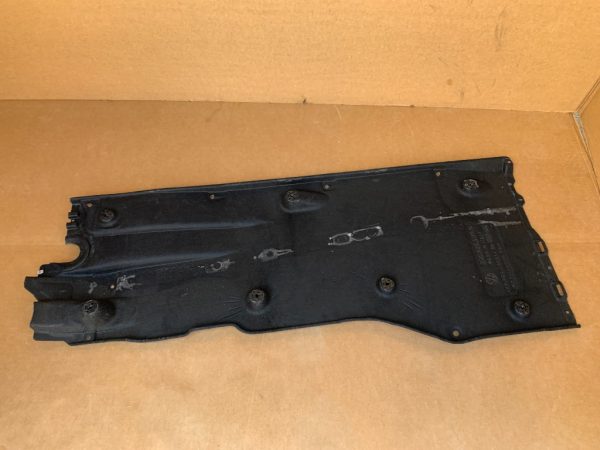 Scut lateral dreapta VW Arteon facelift 2021 3Q0825506B 3Q0 825 506 B la 0 km - Dezmembrari Auto
