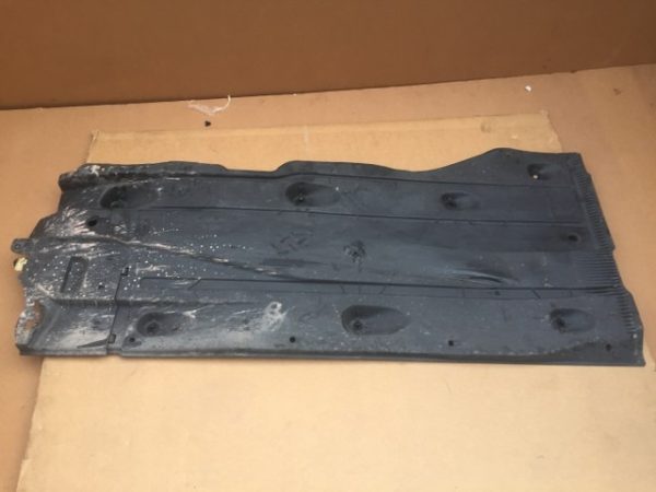 Scut lateral dreapta VW Golf 7 hatchback 5Q0 825 202 L 5Q0825202L - Dezmembrari Auto