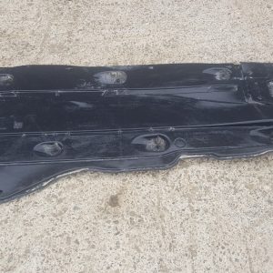Scut lateral dreapta VW Golf 7 hatchback 5Q0825202L 5Q0 825 202 L - Dezmembrari Auto