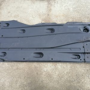 Scut lateral stanga Audi A3 8V 5Q0825201E 5Q0 825 201 E - Dezmembrari Auto