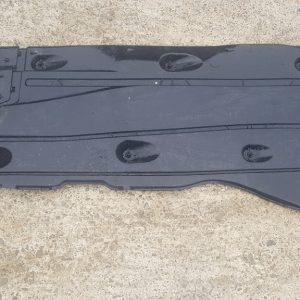 Scut lateral stanga VW Golf 7 hatchback 5Q0825201L 5Q0 825 201 L - Dezmembrari Auto