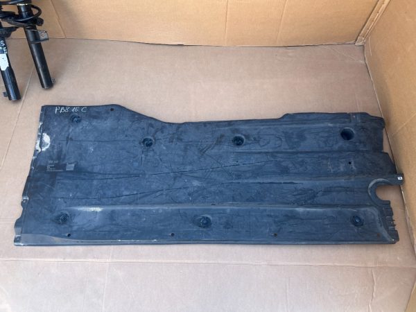 Scut lateral stanga VW Passat B8 din 2015-2019 3Q0825201H, 3Q0 825 201 H - Dezmembrari Auto