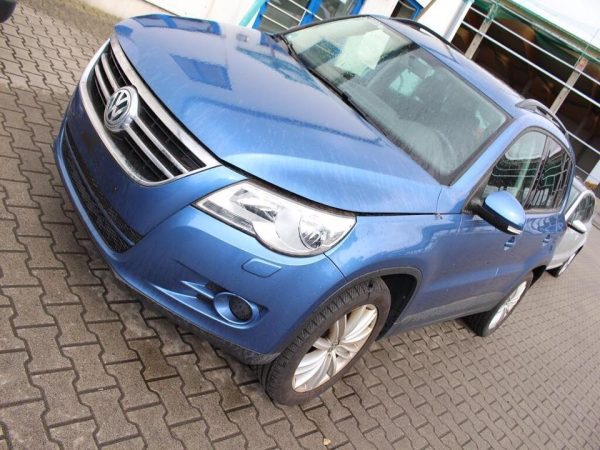 Scut lateral stanga VW Tiguan 2010 5N0825201 5N0 825 201 - Dezmembrari Auto