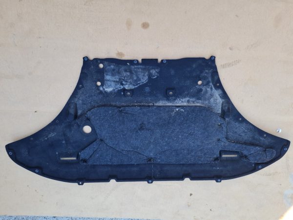 Scut motor Audi Q8 2019 4M0825235 4M0825235AL - Dezmembrari Auto