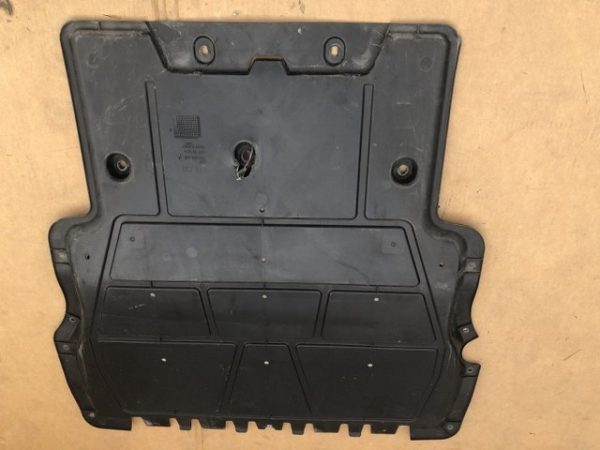 Scut motor plastic VW Sharan 7N 2017 7N0 825 235 7N0825235 - Dezmembrari Auto