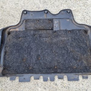Scut motor plastic VW Touran 2017 2.0 tdi 5Q0825256 5Q0825256 - Dezmembrari Auto