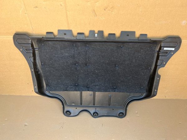 Scut motor VW Caddy Ford Tourneo Connect din 2023 la 0 km 3Q0825236D 3Q0 825 236 D - Dezmembrari Auto
