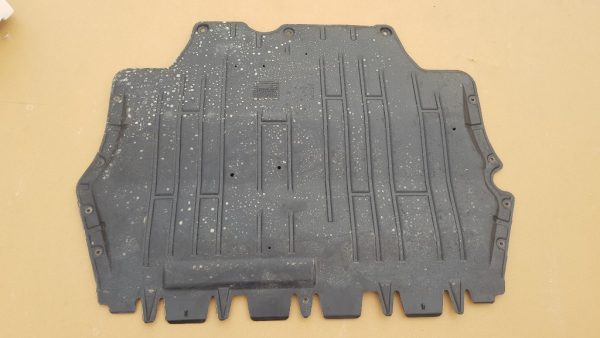 Scut motor VW Jetta 2017 diesel 5C0825237B 5C0 825 237 B - Dezmembrari Auto