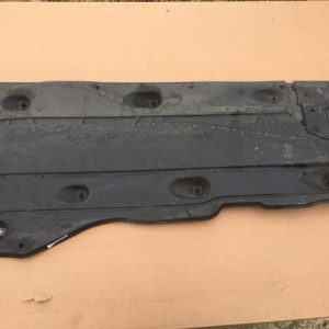 Scut plastic lateral dreapta VW Golf 7 variant 5Q0 825 202 L 5Q0825202L - Dezmembrari Auto