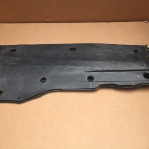 Scut plastic lateral dreapta VW Passat B8 2.0 TDI ALLTRACK 3Q0 825 202 F 3Q0825202F - Dezmembrari Auto
