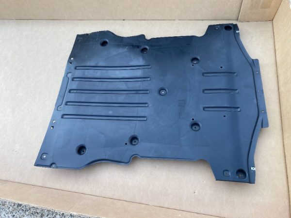 Scut plastic VW ID3 ID.3 1EA825236B 1EA 825 236 B 1EA825236C 1EA 825 236 C - Dezmembrari Auto