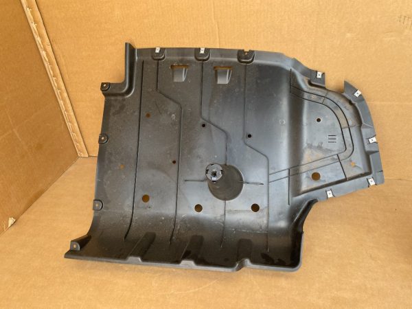 Scut VW Caddy Ford Tourneo Connect 2023 2K7825205 2K7 825 205 la 0 km - Dezmembrari Auto