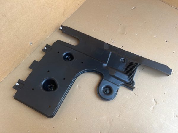 Scut VW caddy Ford Tourneo Connect 2023 5R3825101F 5R3 825 101 F - Dezmembrari Auto