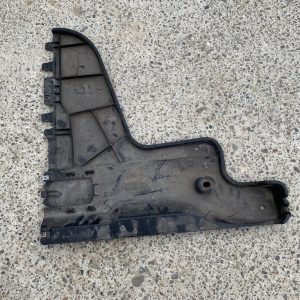 Scut VW Passat B8 3Q0825101D 3Q0 825 101 D - Dezmembrari Auto