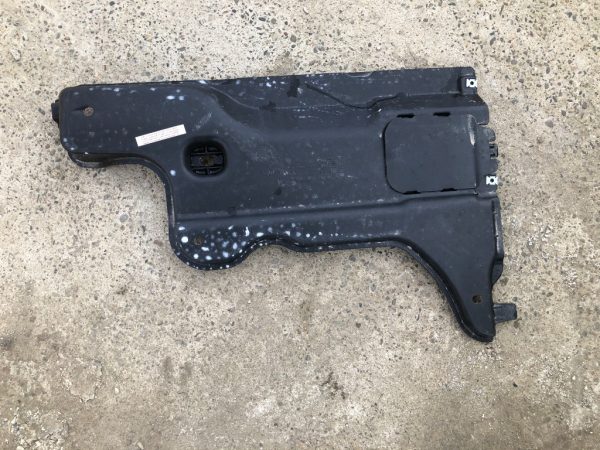 Scut VW Passat B8 3Q0825102A 3Q0 825 102 A - Dezmembrari Auto