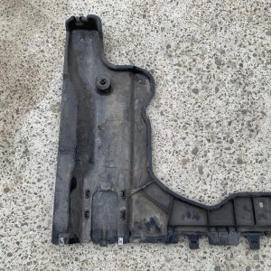 Scut VW Passat B8 3Q0825102E 3Q0 825 102 E - Dezmembrari Auto