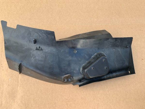 Scut VW Passat B8 facelift 2020 3G1815159B 3G1 815 159 B - Dezmembrari Auto