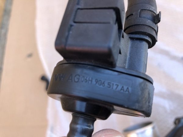 Senzor   VW Passat CC 2.0 tsi 06H906517AA 06H 906 517 AA - Dezmembrari Auto
