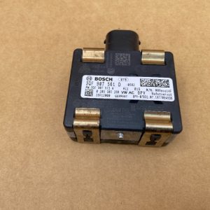 Senzor ACC radar distronic VW Golf 7 3QF907561D 3QF 907 561 D la 0 km - Dezmembrari Auto
