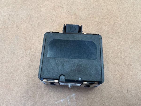 Senzor radar ACC VW Golf 7 2019 3QF907561D 3QF 907 561 D la 0 km - Dezmembrari Auto