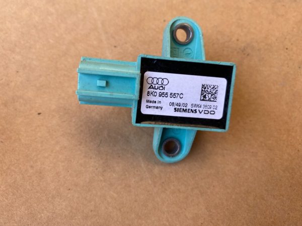 Senzor Audi A4 B8 8K0955557C 8K0 955 557 C - Dezmembrari Auto
