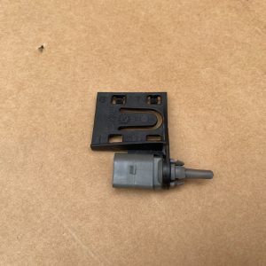 Senzor calitate aer Ford Tourneo Connect 2023 monovolum 8Z0820535B 8Z0 820 535 B la 0 km - Dezmembrari Auto