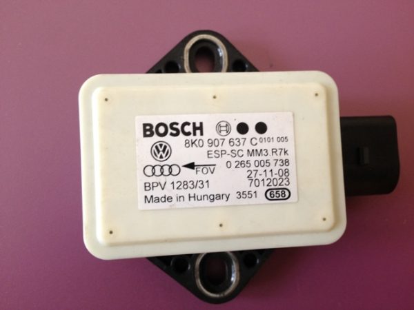 Senzor ESP Audi A4 8K A5 din 2010 8K0907637C 8K0 907 637 C - Dezmembrari Auto