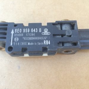 Senzor stanga spate Audi A4 8E0959643B 8E0 959 643 B - Dezmembrari Auto