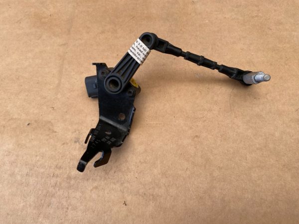 Senzor nivel xenon Audi A5 F5 8W0941286C 8W0 941 286 C 8W0941286D 8W0 941 286 D - Dezmembrari Auto