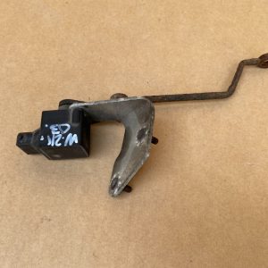 Senzor nivel xenon Mercedes E-Class W211 A0105427717 - Dezmembrari Auto
