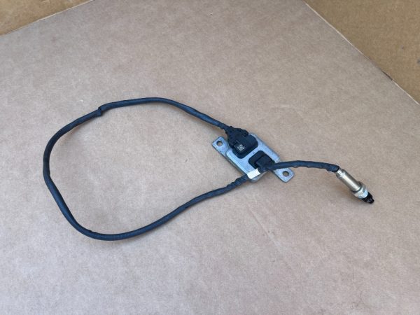 Senzor NOX Audi A6 C7 2.0 tdi CNH din 2016 la 0 km 8K0907807J 8K0 907 807 J 8K0907807T 8K0 907 807 T - Dezmembrari Auto