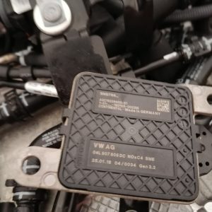 Senzor NOx VW Passat B8 2.0 tdi 04L907805DC 04L 907 805 DC la 0 km - Dezmembrari Auto