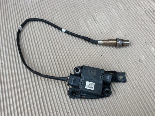 Senzor nox VW Passat B8 facelift din 2022 2.0 tdi 05L906261D 05L 906 261 D la 0 km - Dezmembrari Auto
