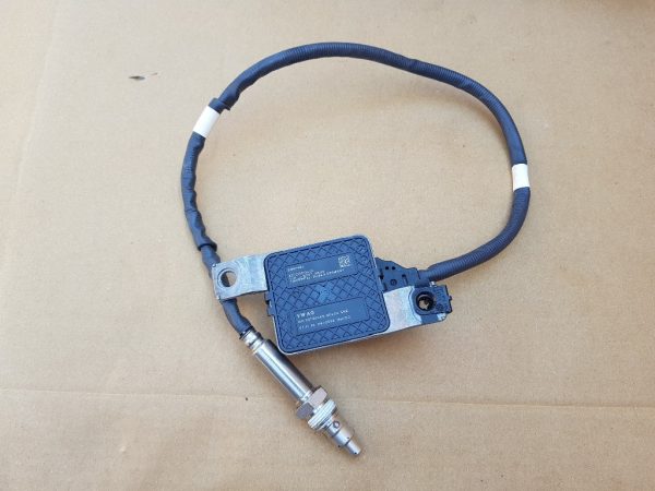 Senzor noxe VW Arteon 2.0 tdi 04L907805ES 04L 907 805 ES - Dezmembrari Auto