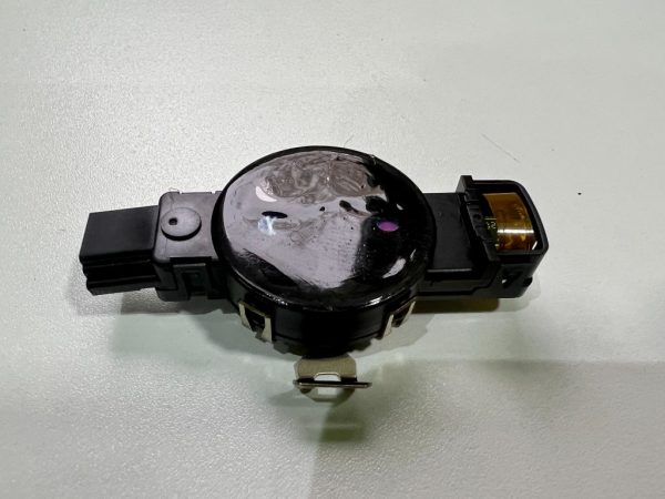Senzor ploaie la 0 km VW Passat B8 din 2022 5Q0955555A 5Q0 955 555 A - Dezmembrari Auto