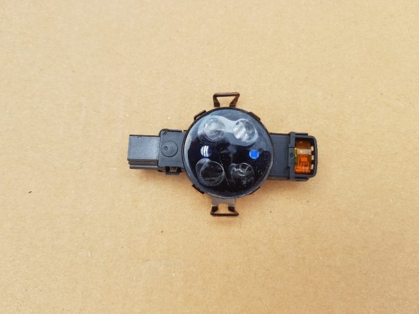 Senzor ploaie si lumini VW Passat CC 2016 5Q0955547A 5Q0 955 547 A - Dezmembrari Auto