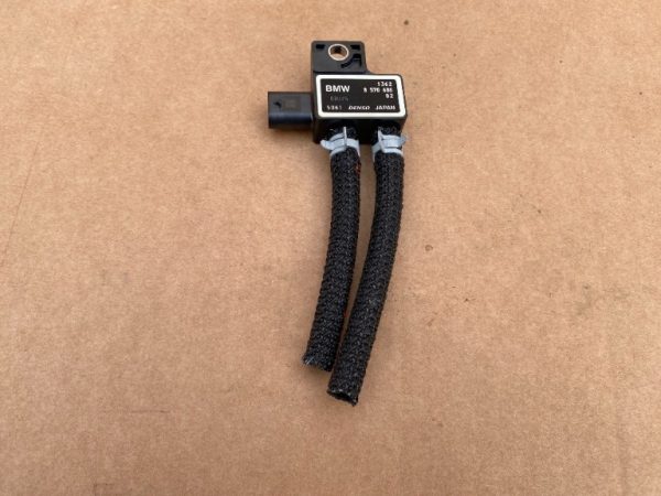 Senzor presiune diferentiala filtru de particule BMW X1 F48 8570686 la 0 km - Dezmembrari Auto