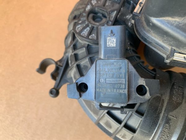 Senzor presiune VW Golf 7 1.5 tsi 04E906051H 04E 906 051 H - Dezmembrari Auto