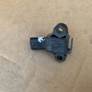 Senzor presiune VW Golf 7 1.5 tsi 04E906051J 04E 906 051 J - Dezmembrari Auto