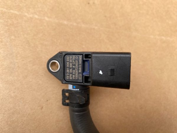 Senzor presiune VW Golf 7 2.0 tdi 04L906051B 04L 906 051 B la 0 km - Dezmembrari Auto
