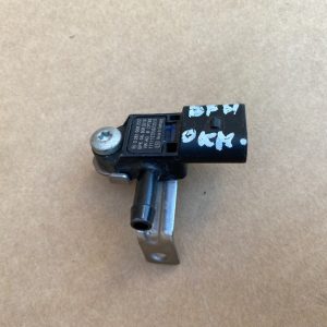 Senzor presiune VW Passat B8 2.0 tdi 04L145049M 04L 145 049 M 04L906051B 04L 906 051 B - Dezmembrari Auto