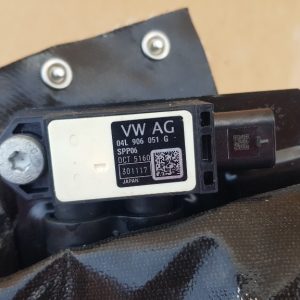 Senzor presiune VW Passat B8 2.0 tdi 04L906051G 04L 906 051 G - Dezmembrari Auto
